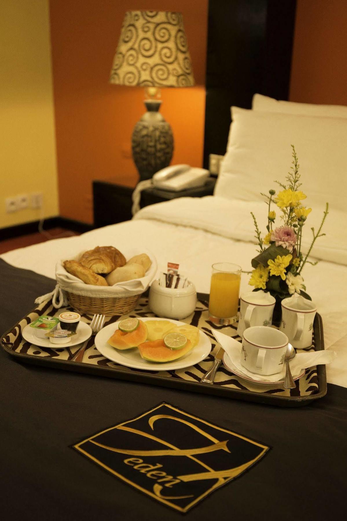 Heden Golf Hotel Abidjan Kültér fotó
